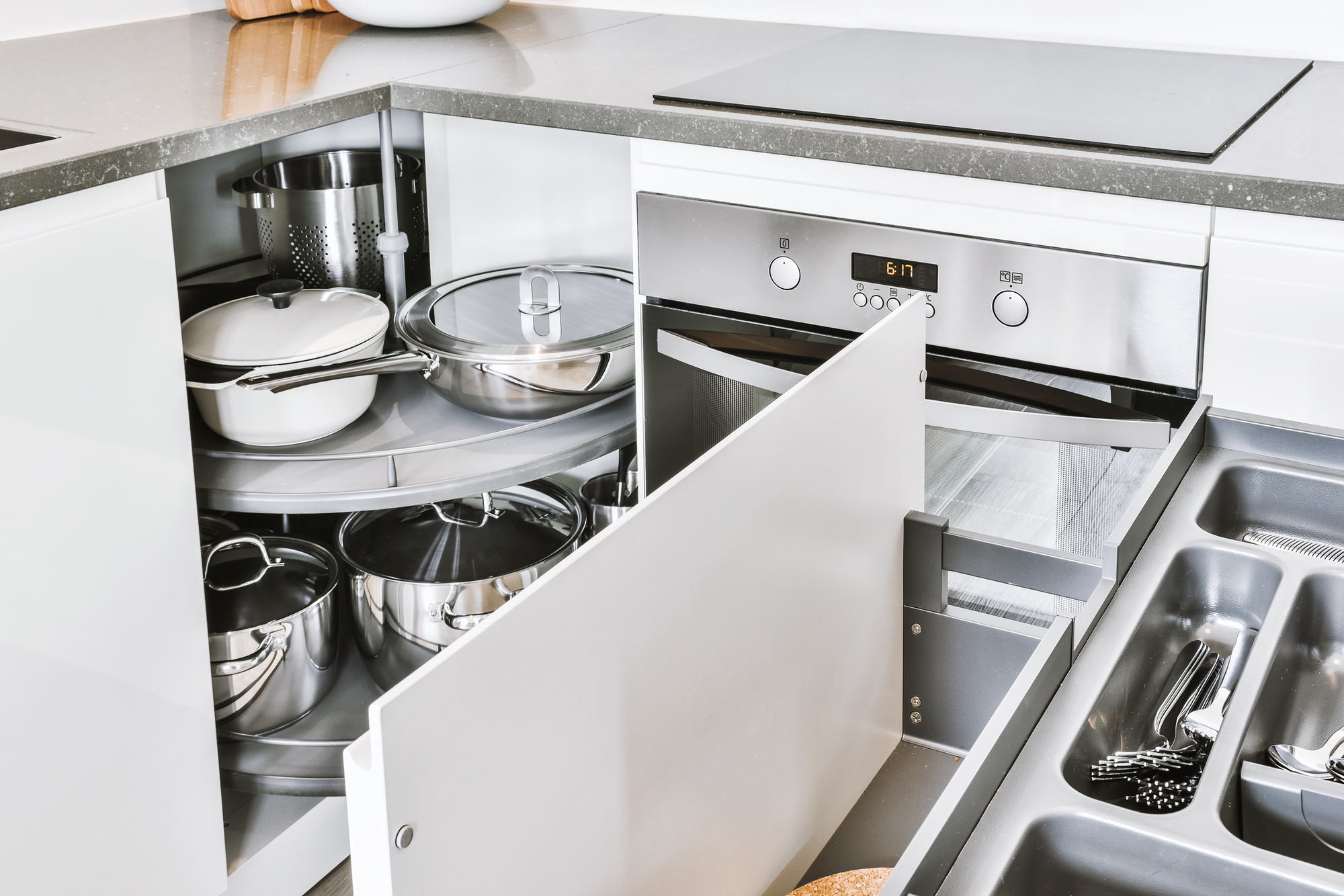 Kitchenware Storage Drawers in Kitchen